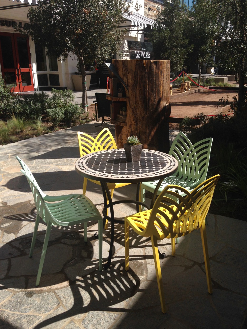 Outdoor dining at The Village at Westfield Topanga – 4 delicious